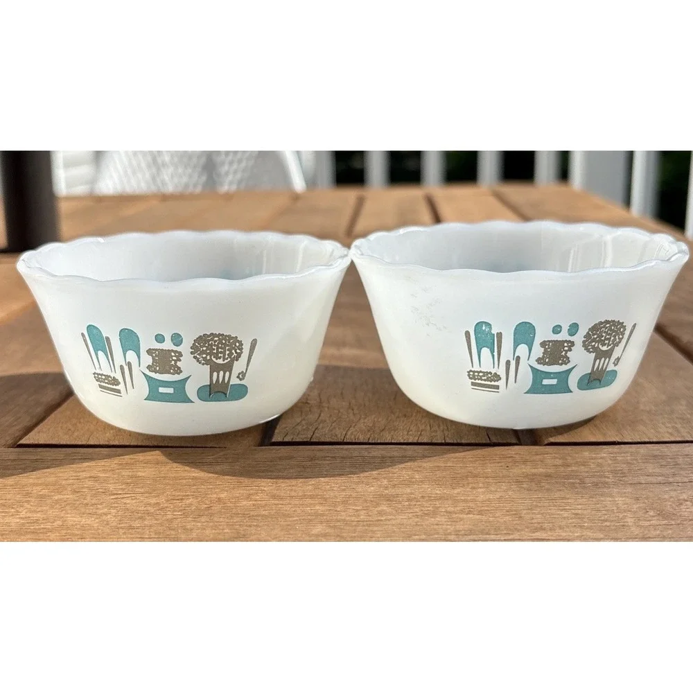Vintage Fire King Blue Heaven Milk Glass Bowl‎ Set X2- ATOMIC!